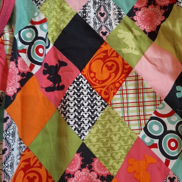 Walt Disney World Lounge Wear Sleep Pajama Pants Capris - Picture 2 of 7